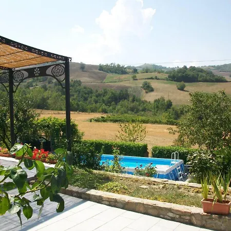 Ferienhaus Casina Indipendente .circondata Dal Verde, Vista Sulle Colline. Relax E Confort. Celleri